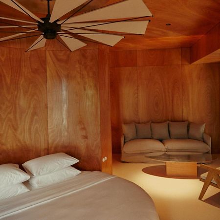 Rooms Hotel Батуми Екстериор снимка