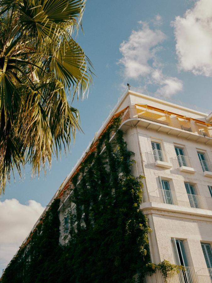 Rooms Hotel Батуми Екстериор снимка