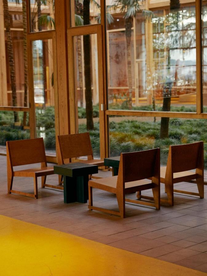 Rooms Hotel Батуми Екстериор снимка