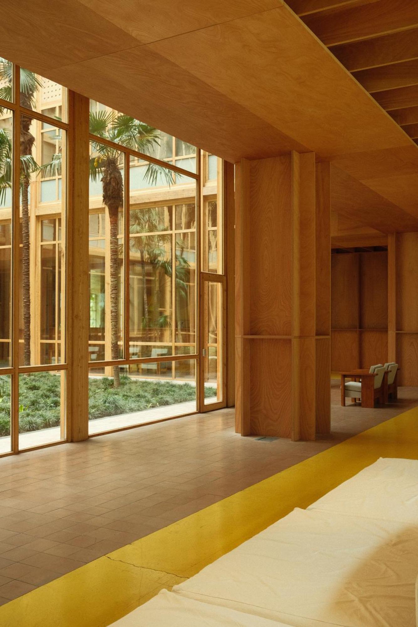Rooms Hotel Батуми Екстериор снимка