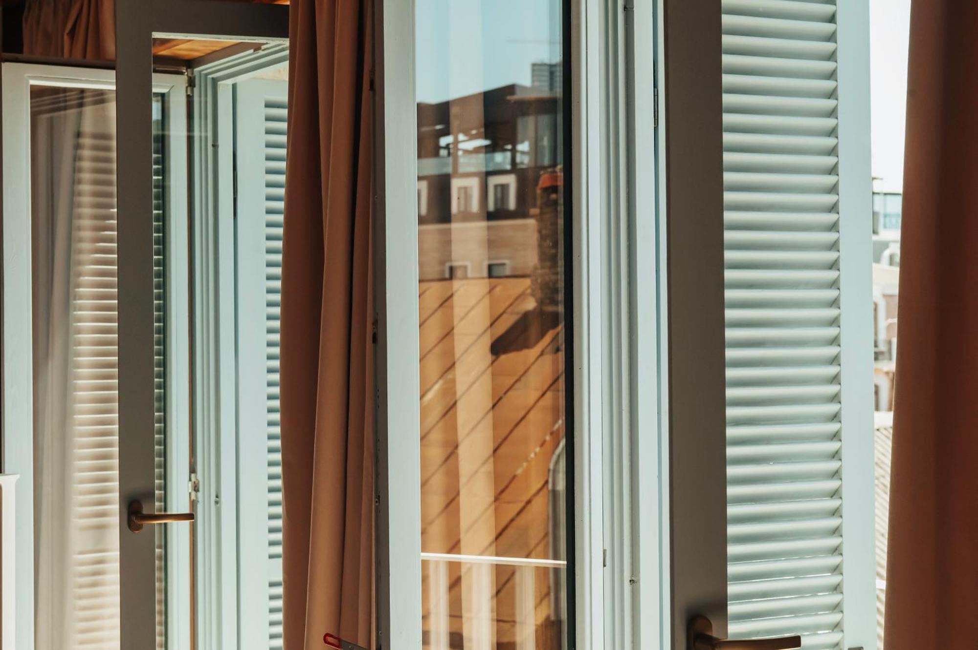 Rooms Hotel Батуми Екстериор снимка