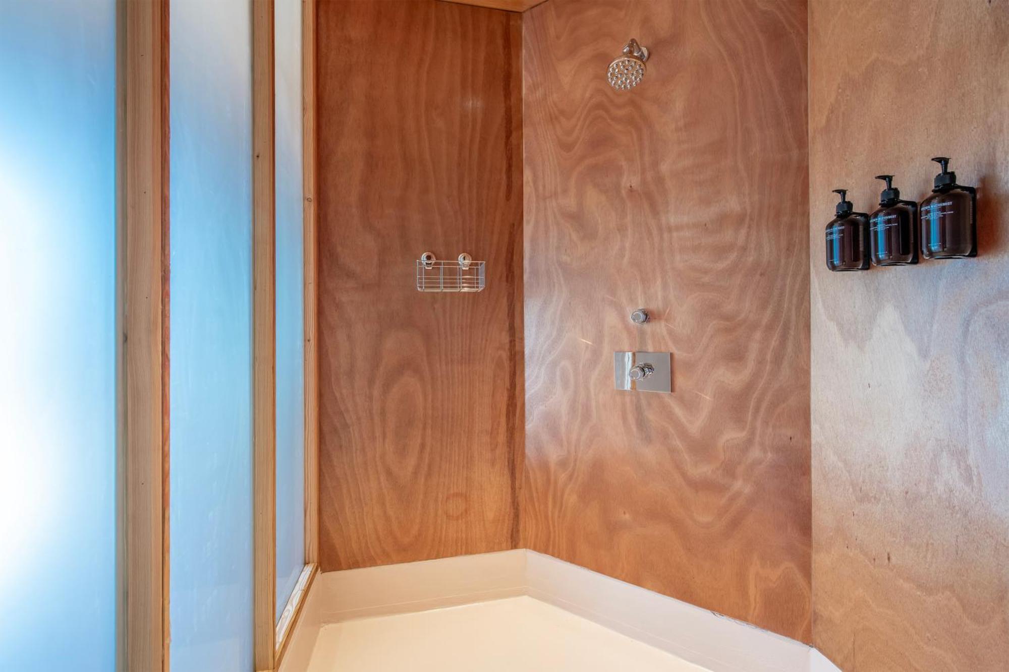 Rooms Hotel Батуми Екстериор снимка